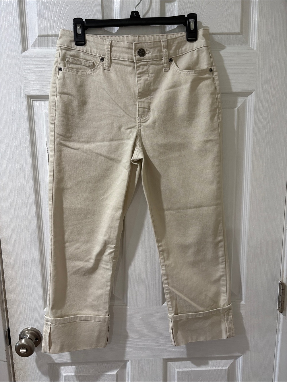 St John’s Bay Cream cropped jeans